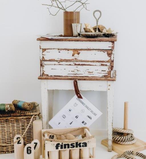 منتجع Esperance Chalet Village