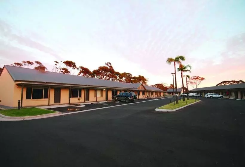 Sundowner Motel