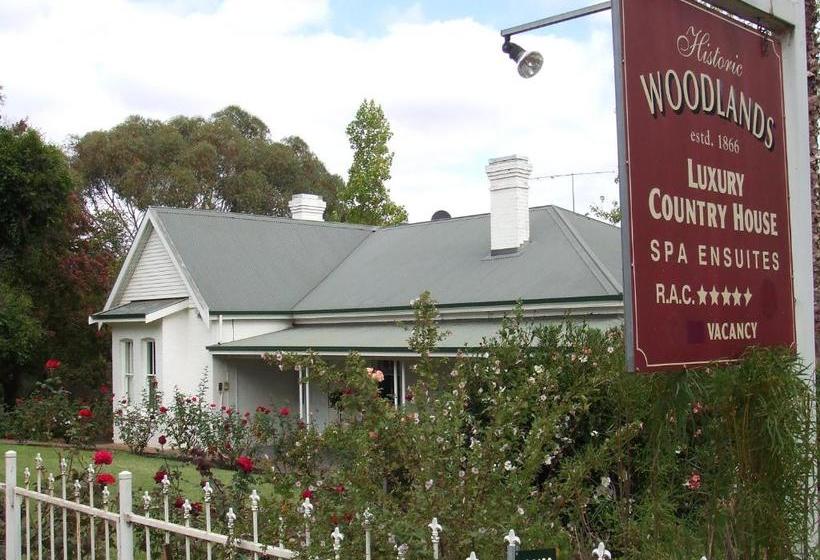 Woodlands Of Bridgetown B&b