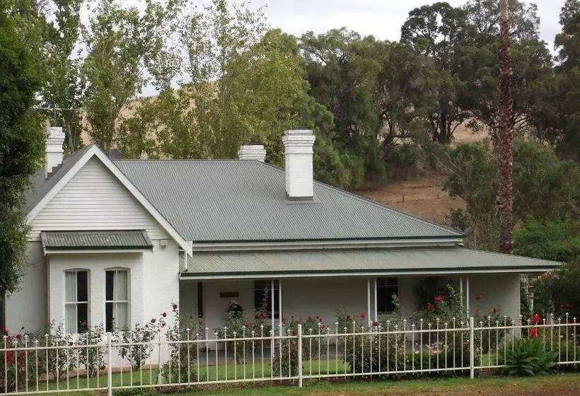 Woodlands Of Bridgetown B&b