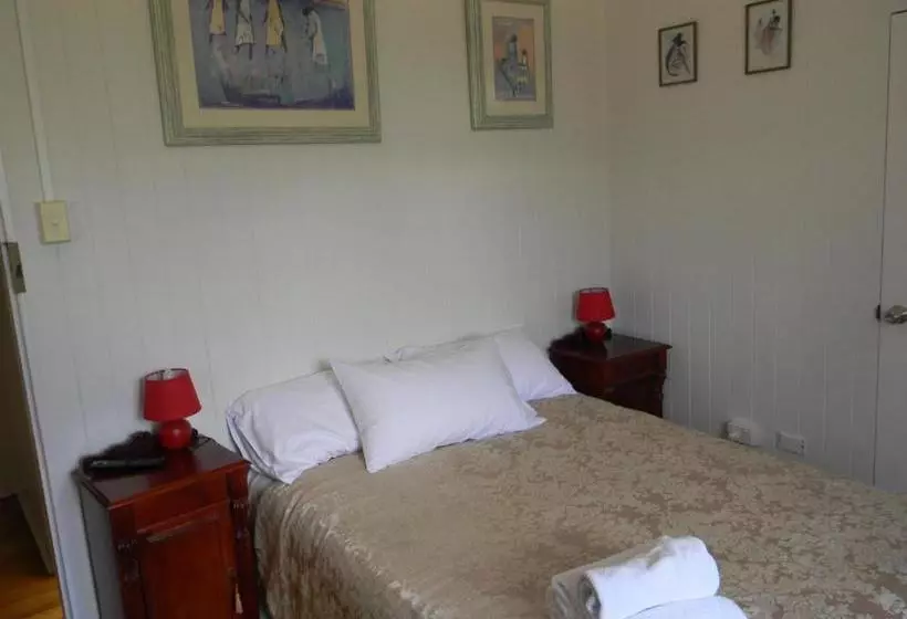 Glenellen Bed And Breakfast