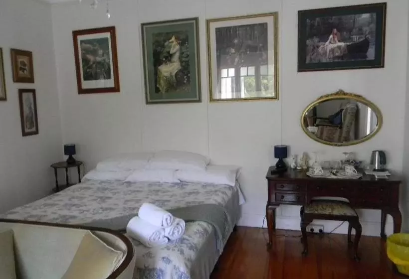 Glenellen Bed And Breakfast