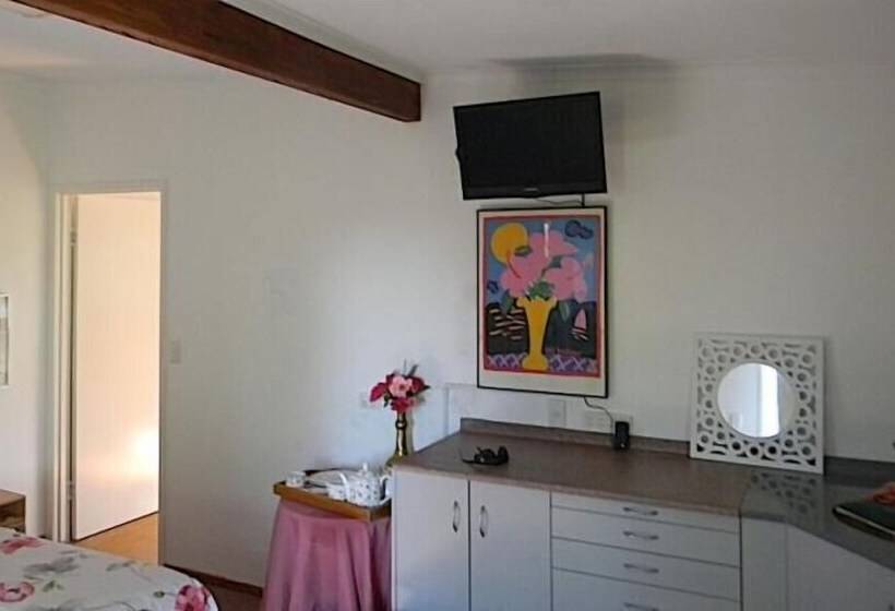 Glenellen Bed And Breakfast