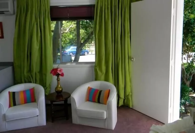 Glenellen Bed And Breakfast