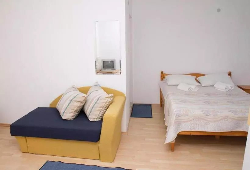 پانسیون Guest House Sokratovi