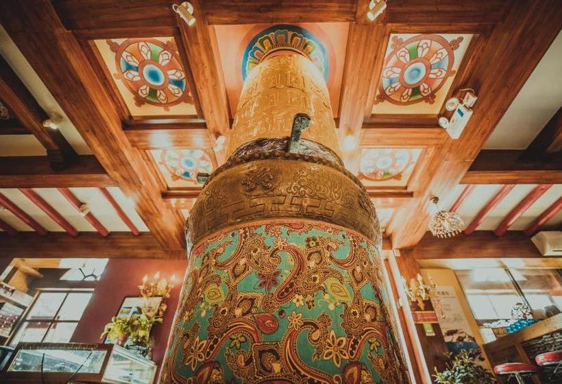 Ruo Chujian Youth Hostel