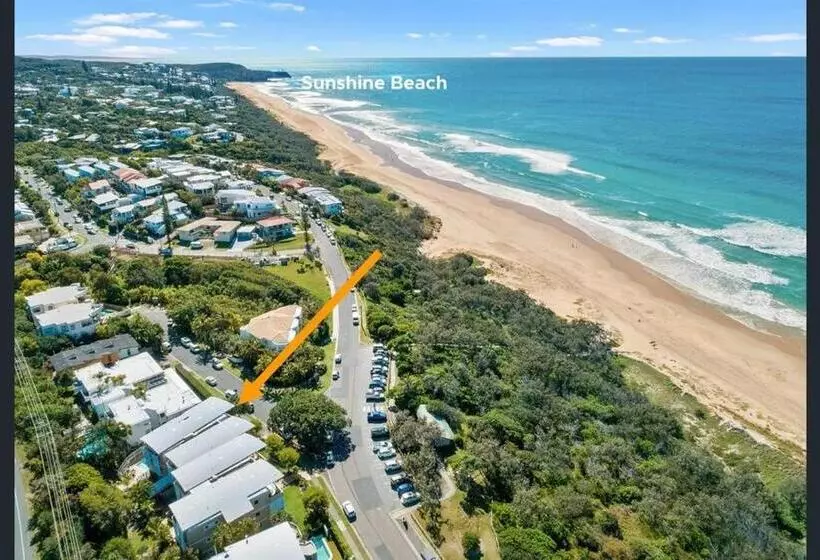 Aqua Promenade Beachfront Holiday Apartments