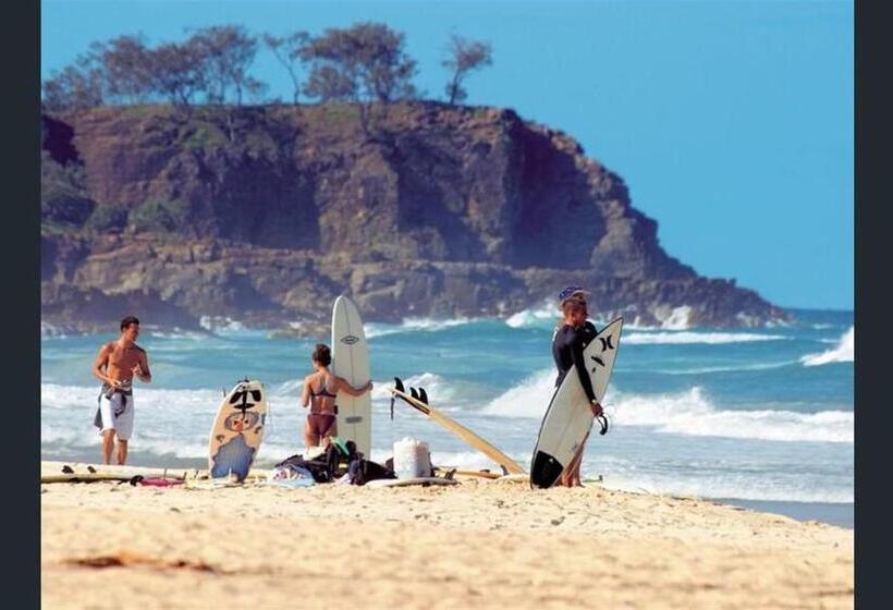 Aqua Promenade Beachfront Holiday Apartments