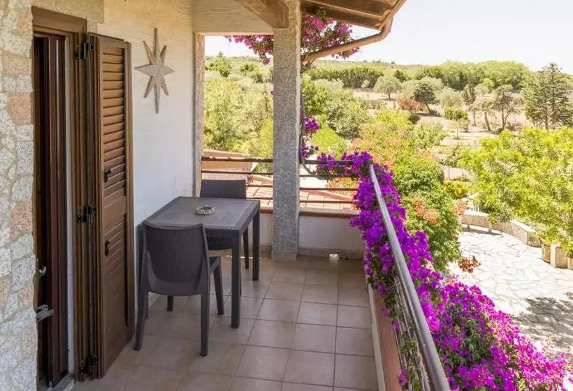 Aamiaismajoitus (B&B) Antico Casolare Sorso Tourist Rental