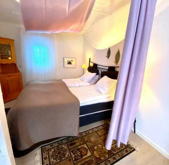 مبيت وإفطار Blankaholmsgastgiveri