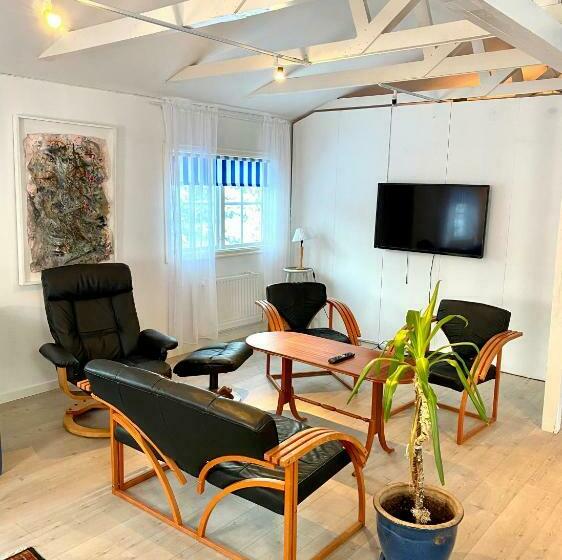 مبيت وإفطار Blankaholmsgastgiveri