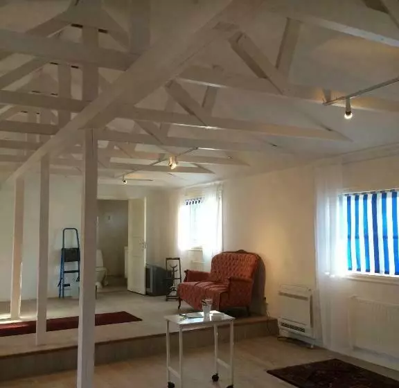 ベッドアンドブレックファースト Blankaholmsgastgiveri