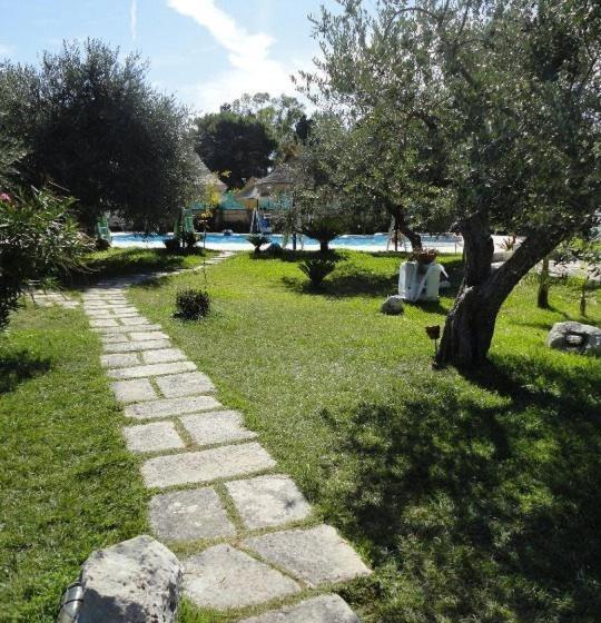 Bed and Breakfast Le Camporelle In Campagna