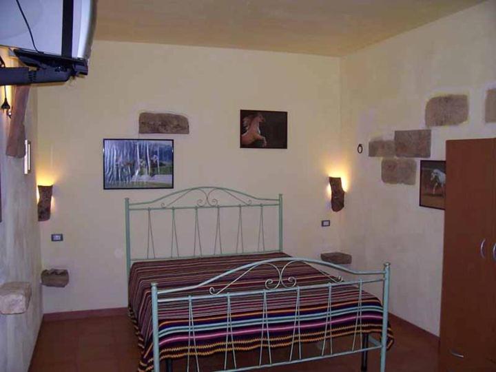 Bed and Breakfast Le Camporelle In Campagna