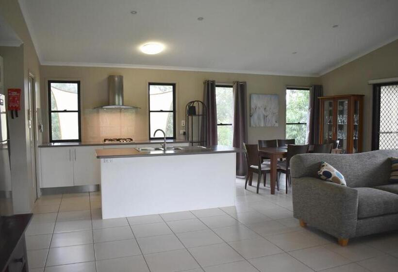 Bed and Breakfast Melawondi Spring Retreat