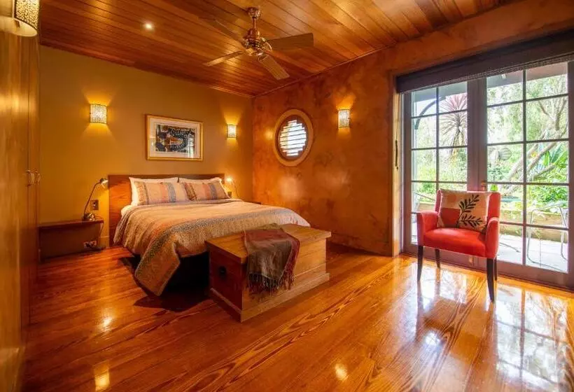 ベッドアンドブレックファースト Rhyll Haven Luxury Getaway Apartments