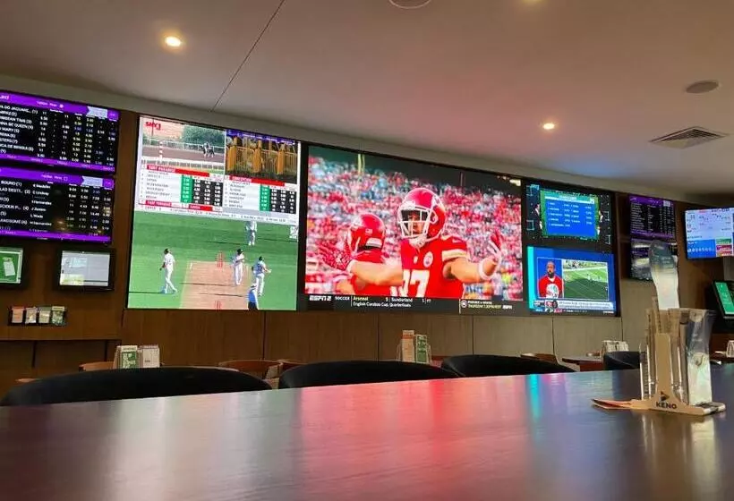 Meadowbrook Hotel Brisbane