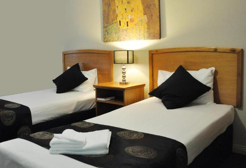 Meadowbrook Hotel Brisbane