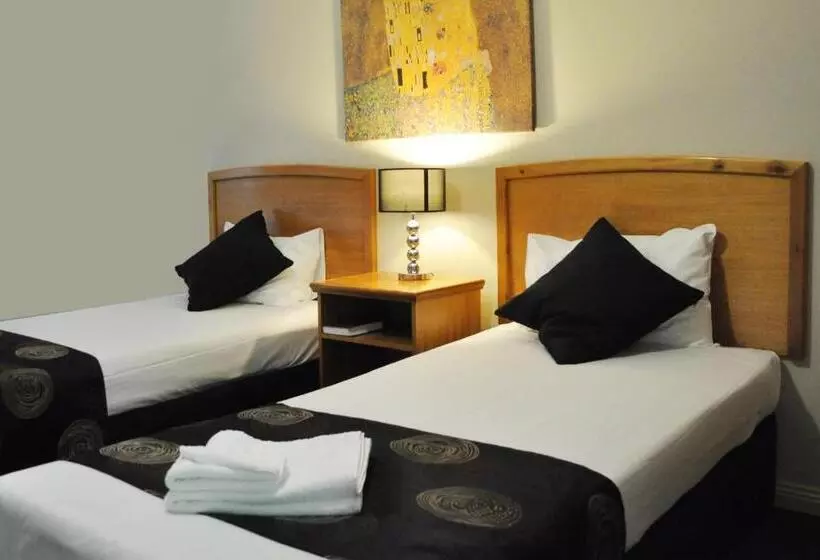 Meadowbrook Hotel Brisbane