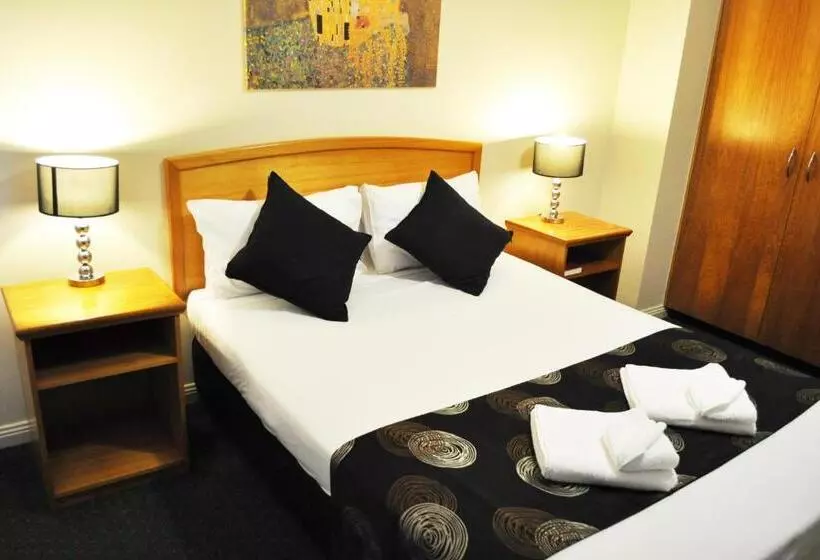 Meadowbrook Hotel Brisbane