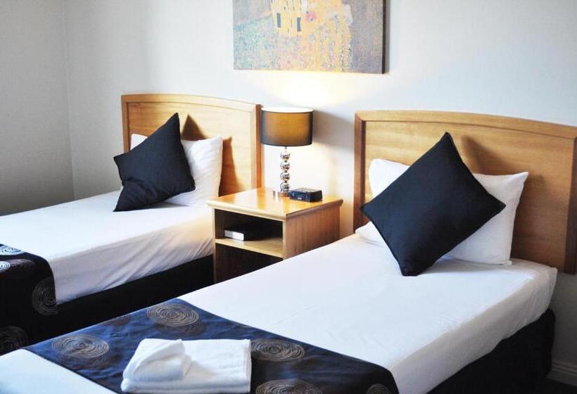 Meadowbrook Hotel Brisbane