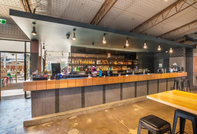 בית מלון כפרי Nightcap At Ocean Beach