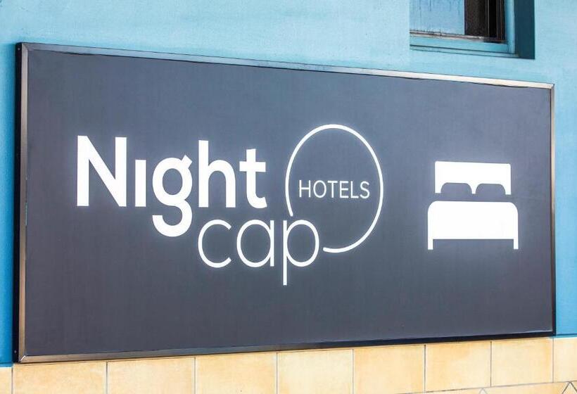 בית מלון כפרי Nightcap At Ocean Beach