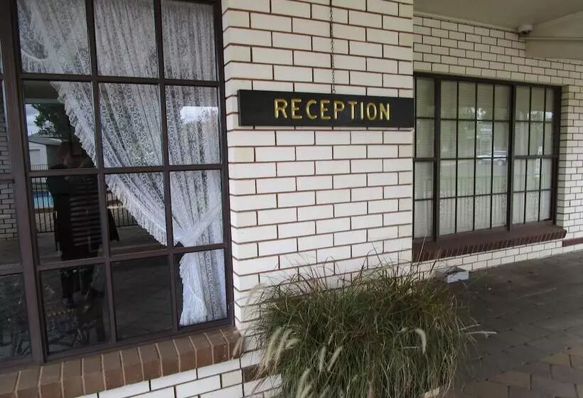 Motelli Southern Comfort Motor Inn