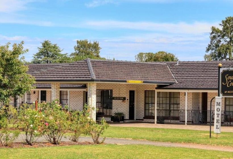 فندق على الطريق Southern Comfort Motor Inn