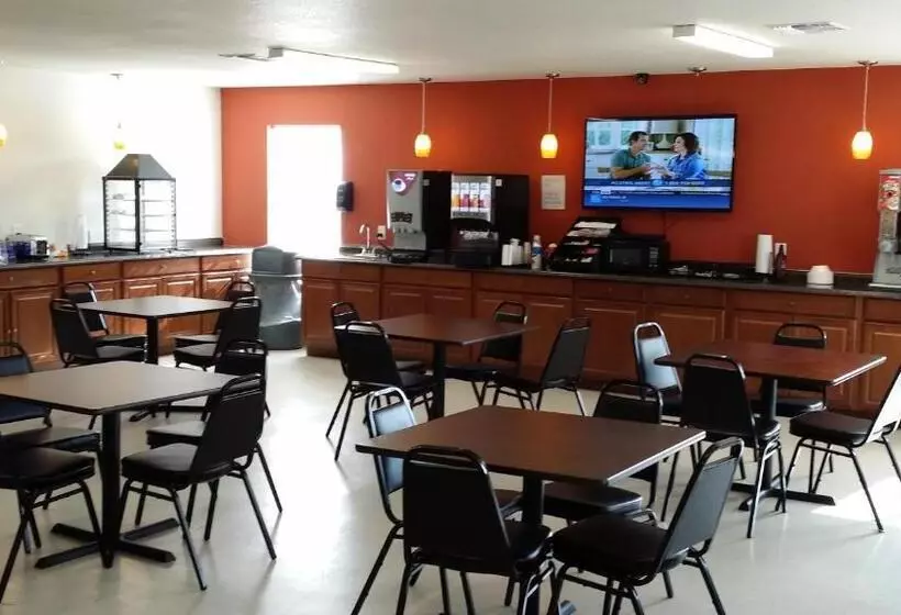 モーテル Tilden Country Inn