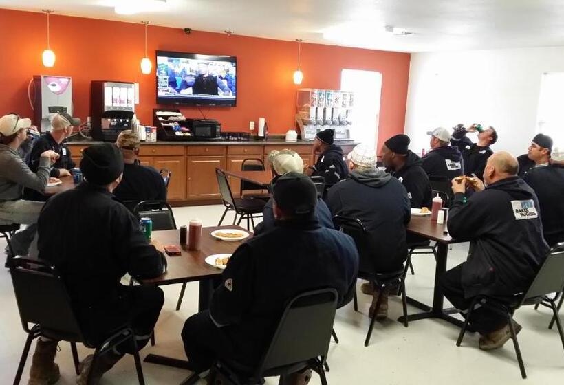 Мотель Tilden Country Inn