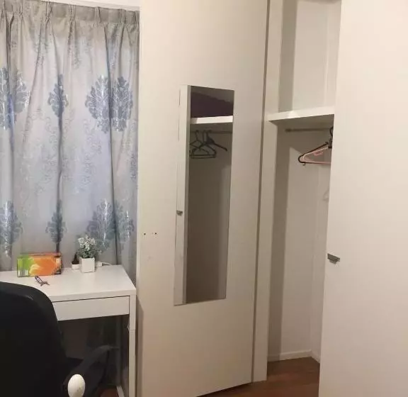 پانسیون Doncaster Westfield Home Stay
