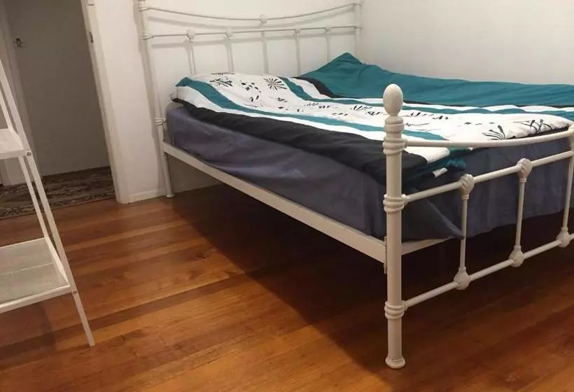 پانسیون Doncaster Westfield Home Stay