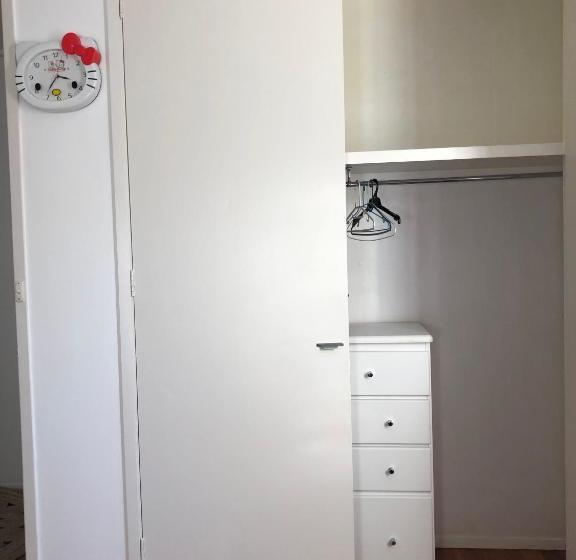 Пансион Doncaster Westfield Home Stay