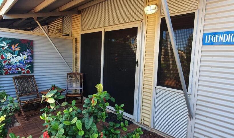 Курорт Samson Beach Chalets