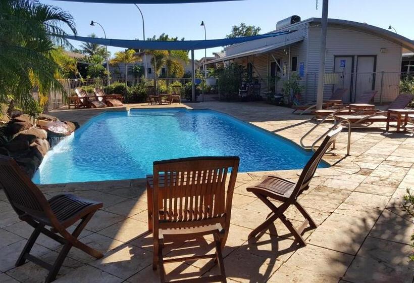 Курорт Samson Beach Chalets