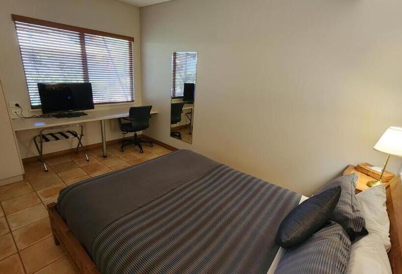 Курорт Samson Beach Chalets