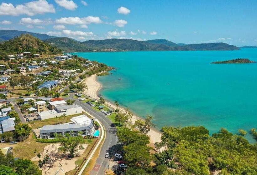 Whitsunday Waterfront Apartments