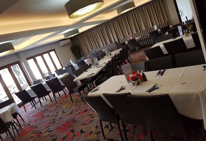 Мотель Windsor Hotel Dalby