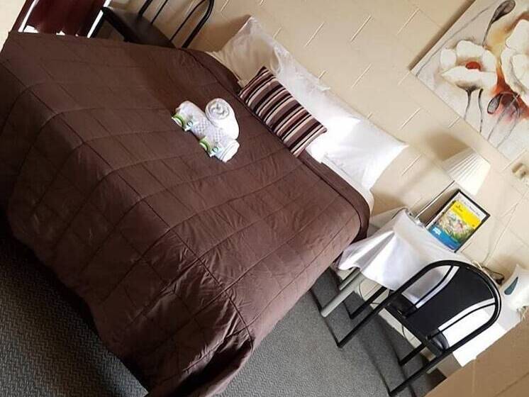 Мотель Windsor Hotel Dalby