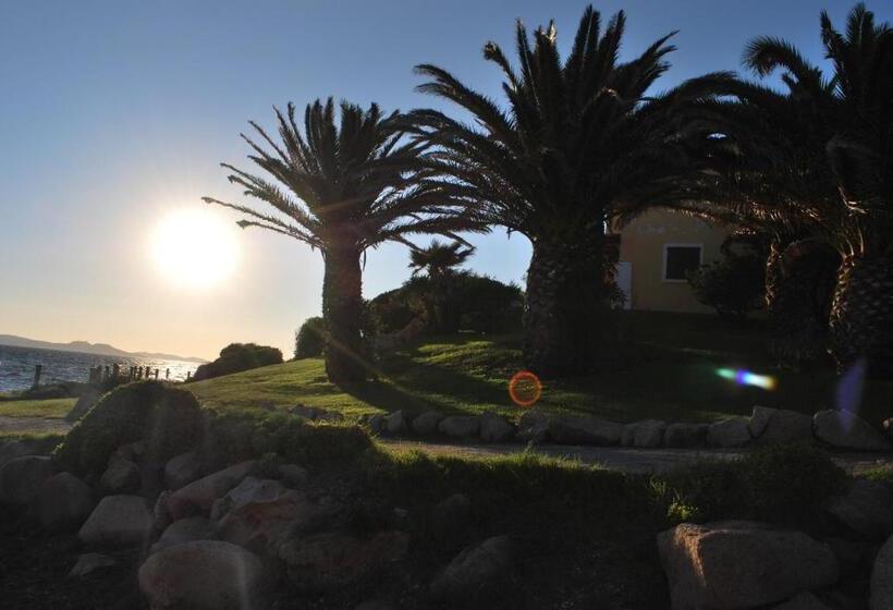 Dahu Porto Cervo 3 Camere 2 Bagni Sulla Spiaggia Cala Del Faro