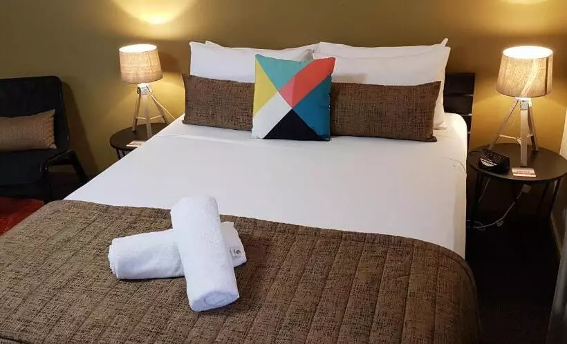 Gold Coast Airport Motel   Only 300 Meters To Airport Terminal