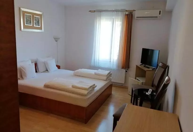 هتل Casa La Fayette