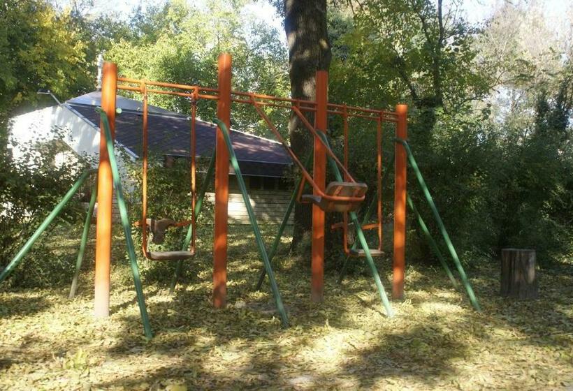 בית מלון כפרי Central Park Family