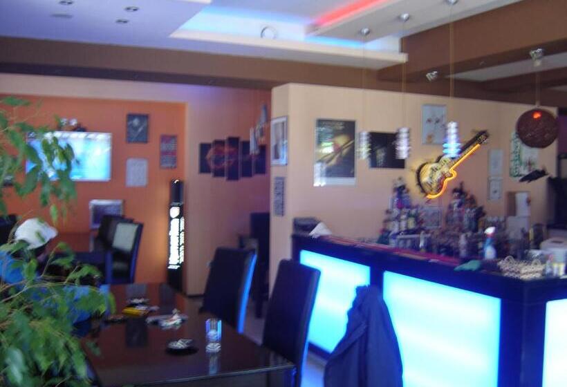 בית מלון כפרי Central Park Family