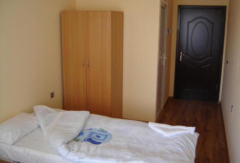 בית מלון כפרי Central Park Family