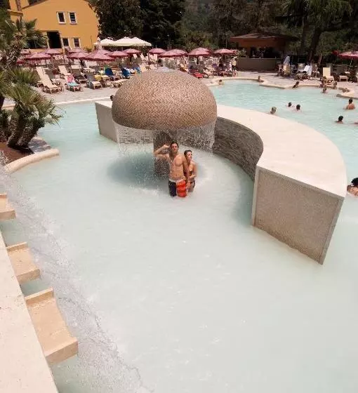 Hotelli Complesso Termale Vescine