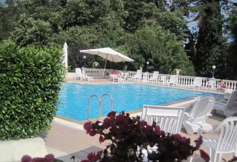 هتل Gioia Garden