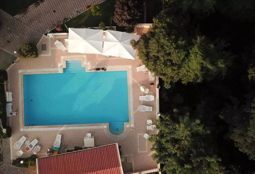 هتل Gioia Garden