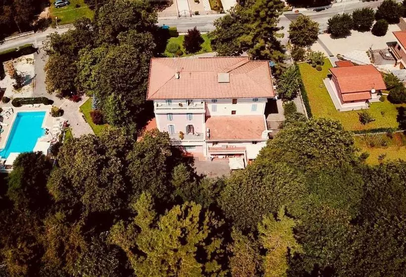 هتل Gioia Garden